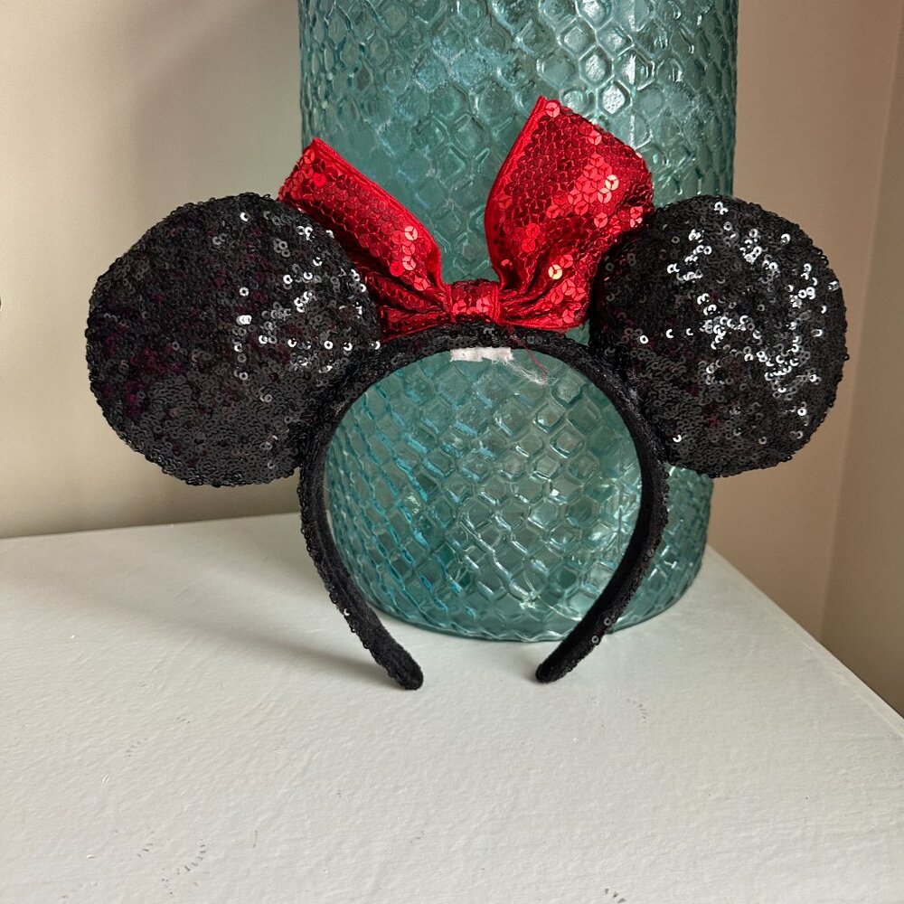 Minnie Mouse Sequin Ears Headband from Disney Parks. - Picture 2 of 3